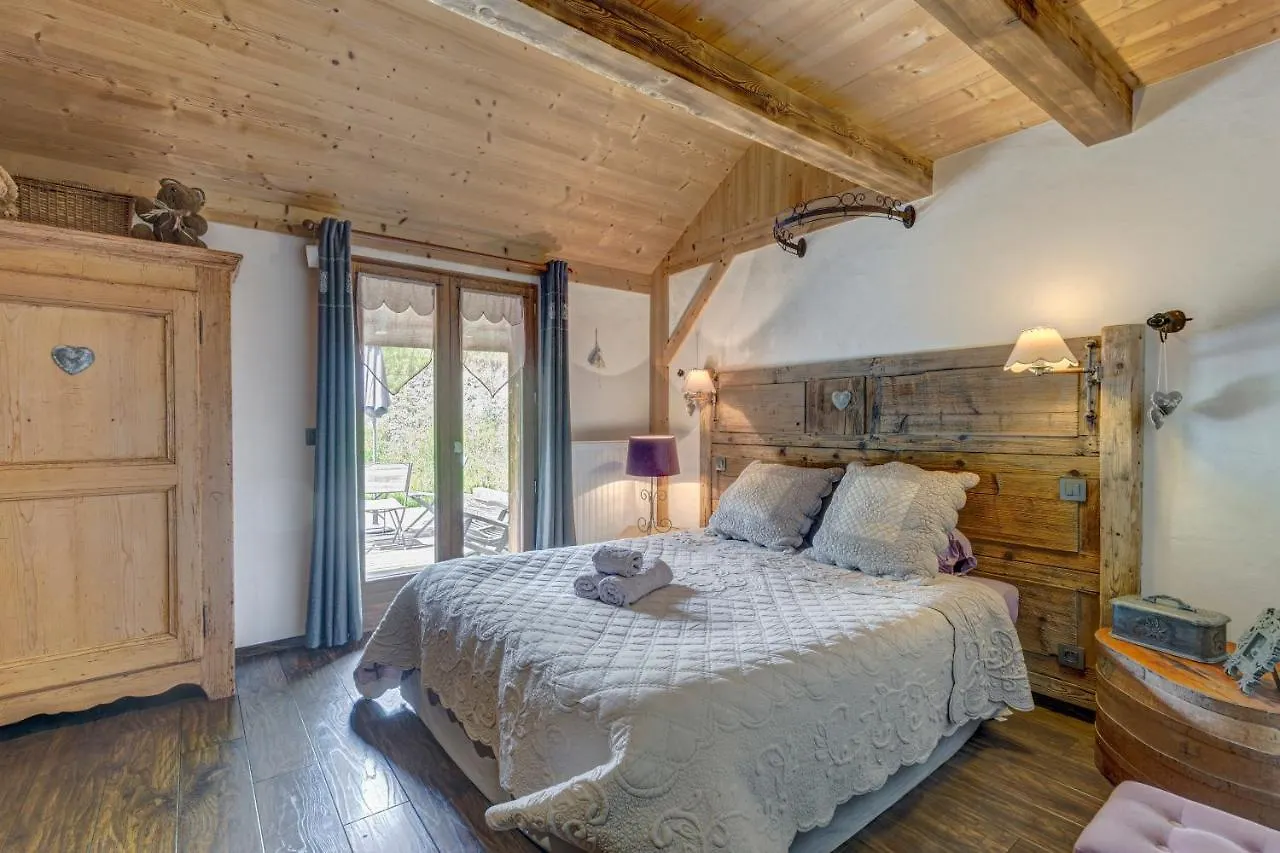 Apartment Chalet Coeur De Marie Avec Sauna Et Jacuzzi - Val D'Arly Flumet