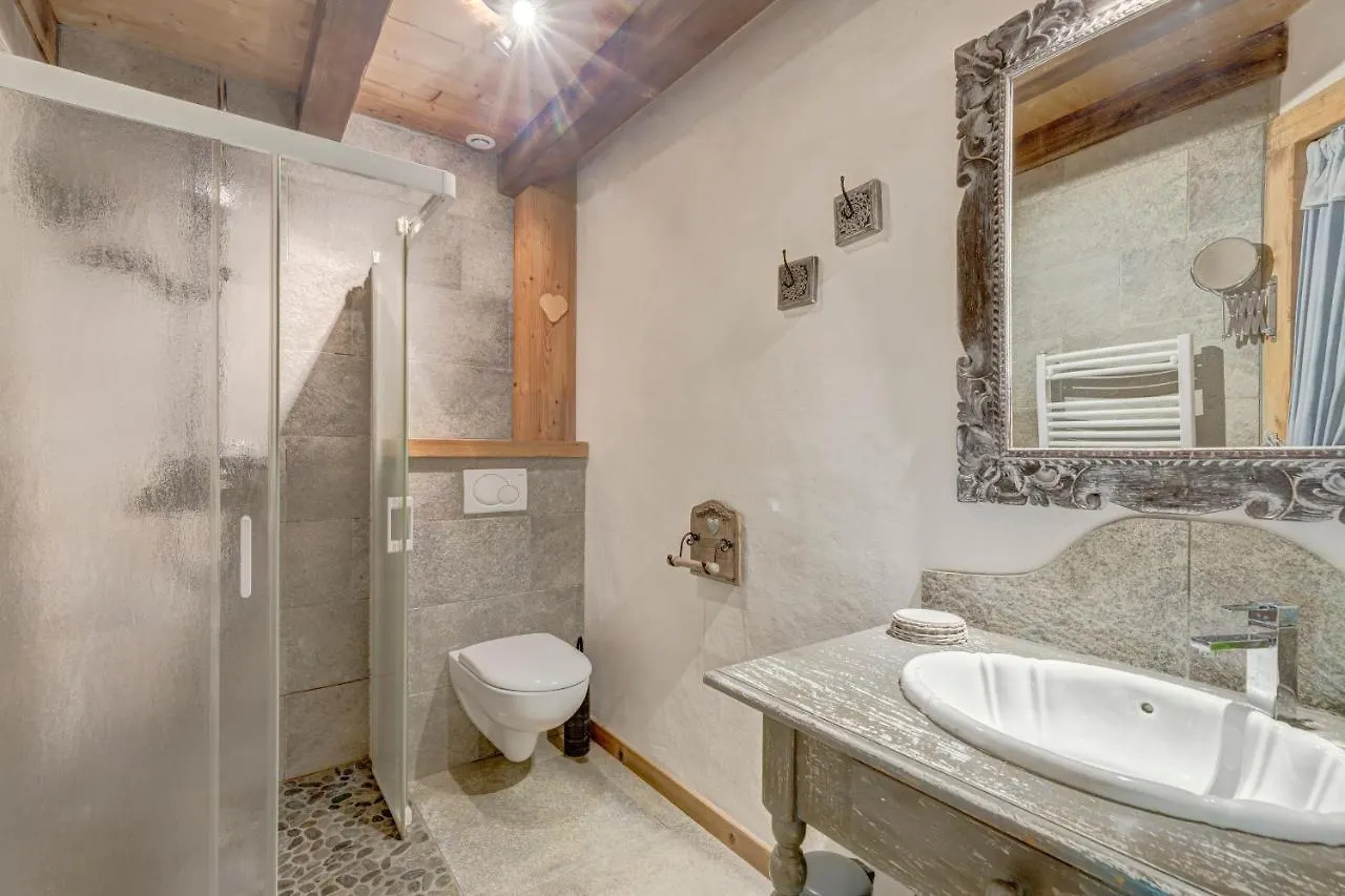 Apartment Chalet Coeur De Marie Avec Sauna Et Jacuzzi - Val D'Arly Flumet
