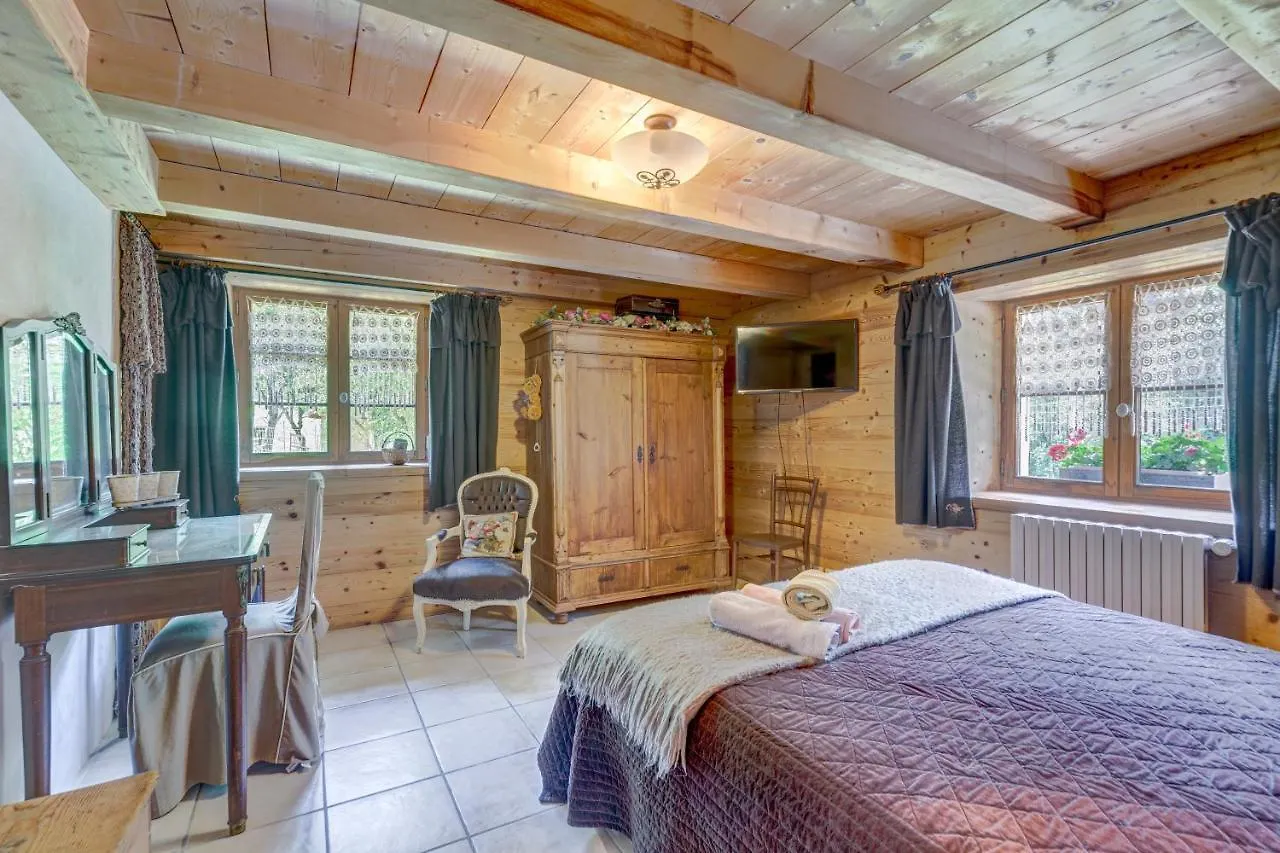 Chalet Coeur De Marie Avec Sauna Et Jacuzzi - Val D'Arly Flumet Apartment